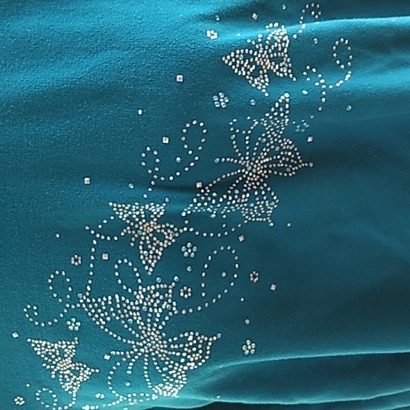 Decorated Originals 2x sequins butterflies 🦋 sweatshirt - Picture 2 of 3